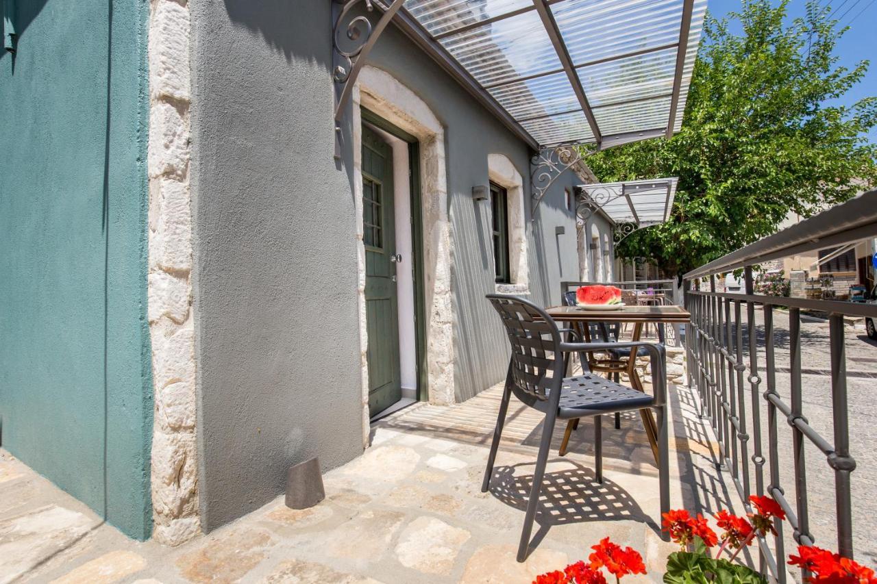 Oikos Daretsou Apartment Theologos  Екстериор снимка